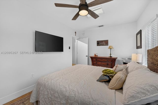 6015 SW 32nd St, Miami, FL 33155