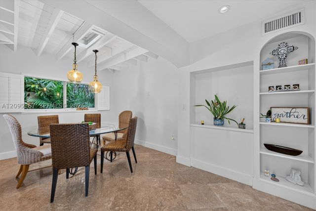 6015 SW 32nd St, Miami, FL 33155