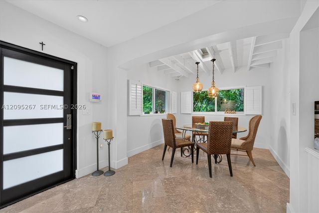 6015 SW 32nd St, Miami, FL 33155