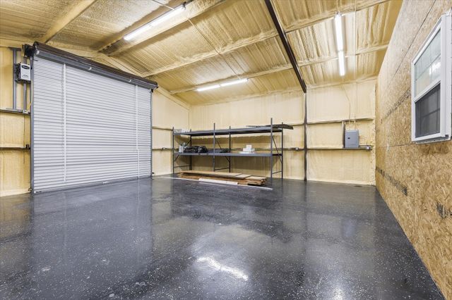 209 Highland Hills Boulevard, Decatur, TX 76234