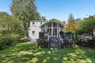 145 West Avenue, Darien, CT 06820