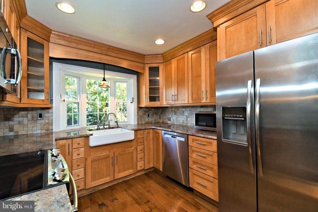 37 N EASTVIEW AVE, Feasterville Trevose, PA 19053