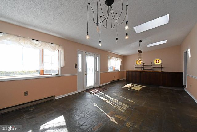 37 N EASTVIEW AVE, Feasterville Trevose, PA 19053
