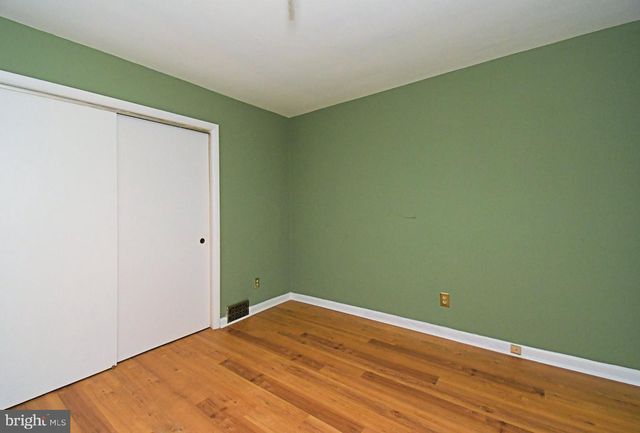 37 N EASTVIEW AVE, Feasterville Trevose, PA 19053