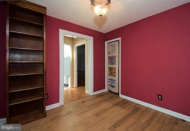 37 N EASTVIEW AVE, Feasterville Trevose, PA 19053