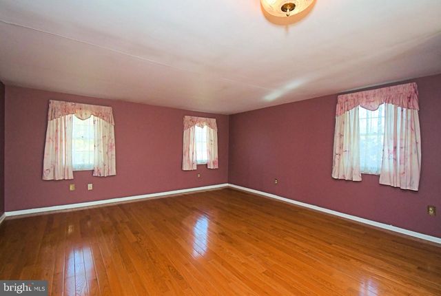 37 N EASTVIEW AVE, Feasterville Trevose, PA 19053