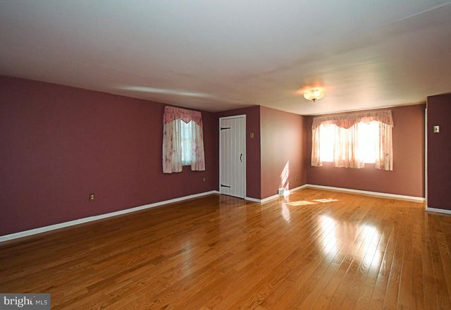 37 N EASTVIEW AVE, Feasterville Trevose, PA 19053