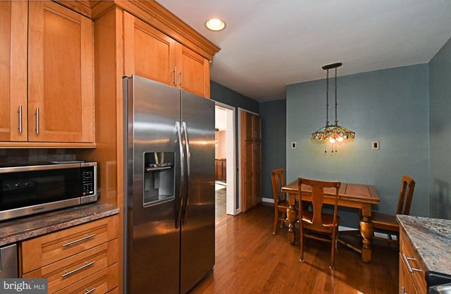 37 N EASTVIEW AVE, Feasterville Trevose, PA 19053