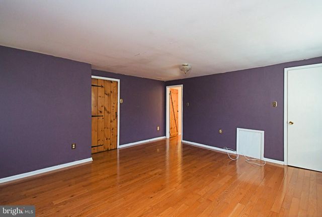 37 N EASTVIEW AVE, Feasterville Trevose, PA 19053