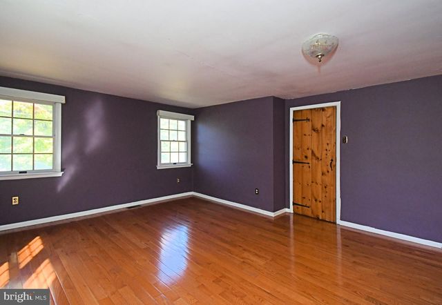 37 N EASTVIEW AVE, Feasterville Trevose, PA 19053