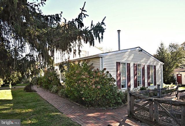 37 N EASTVIEW AVE, Feasterville Trevose, PA 19053