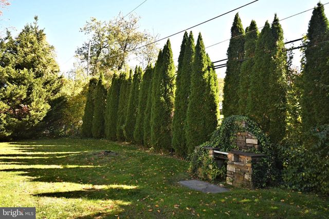 37 N EASTVIEW AVE, Feasterville Trevose, PA 19053