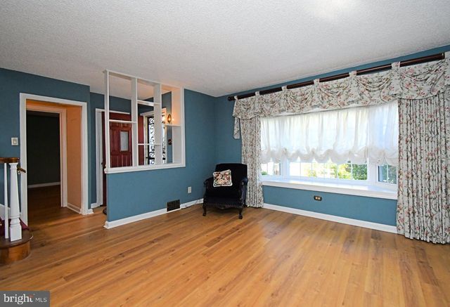 37 N EASTVIEW AVE, Feasterville Trevose, PA 19053