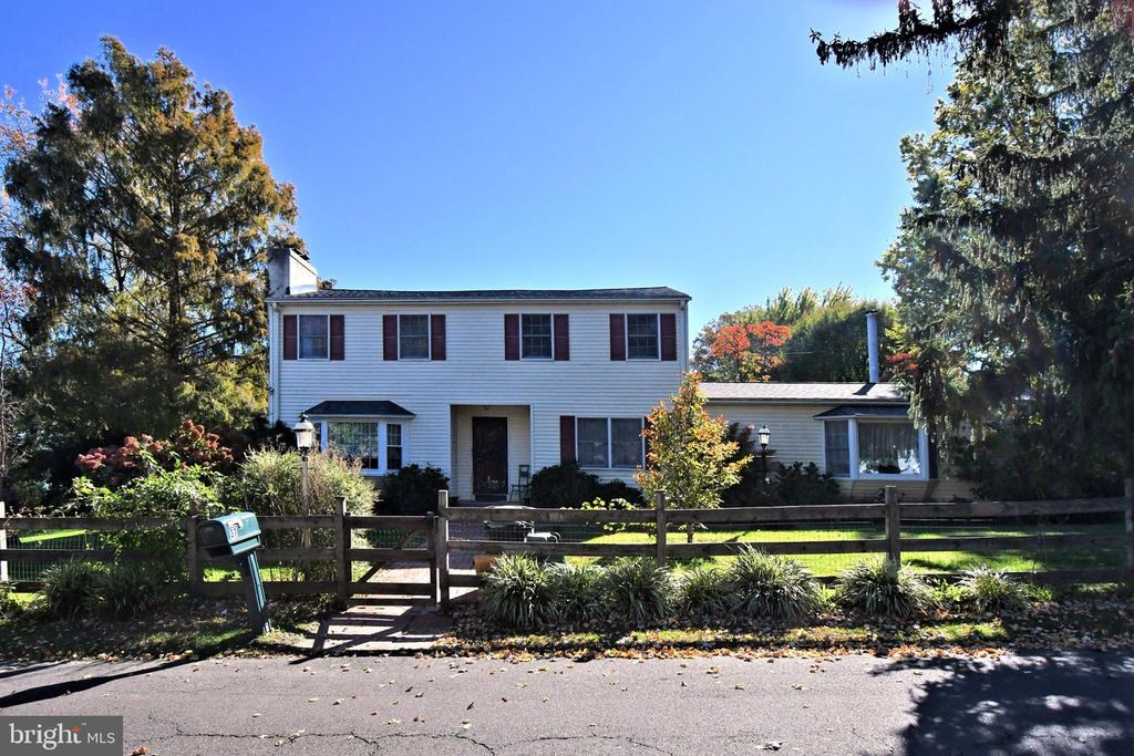 37 N EASTVIEW AVE, Feasterville Trevose, PA 19053