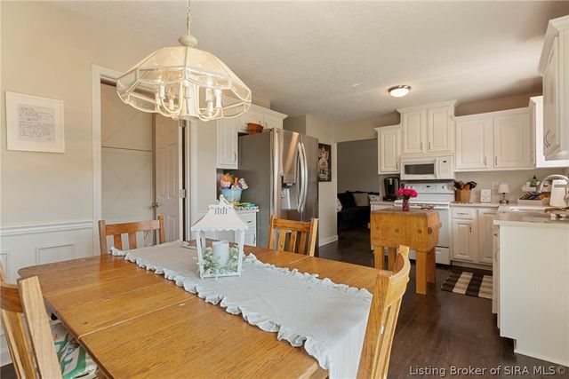 507 Deer Run Drive, Sellersburg, IN 47172