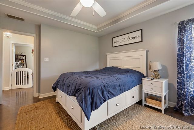 507 Deer Run Drive, Sellersburg, IN 47172