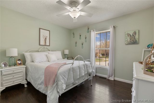 507 Deer Run Drive, Sellersburg, IN 47172