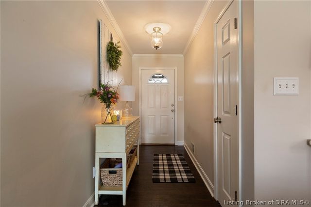 507 Deer Run Drive, Sellersburg, IN 47172