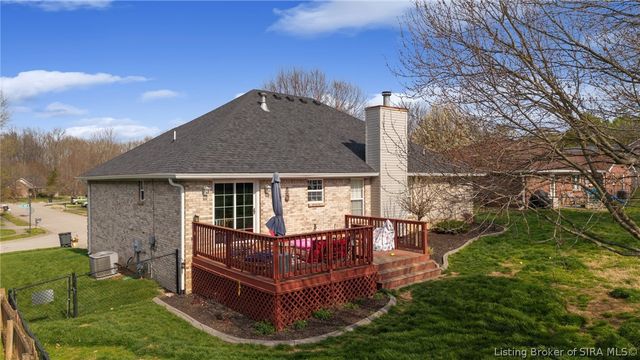 507 Deer Run Drive, Sellersburg, IN 47172