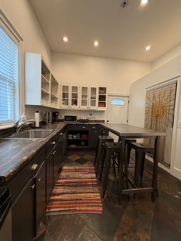 1120 3rd Ave, S, Nashville, TN 37210
