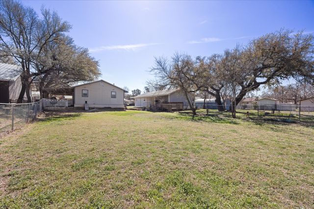 507 E Clifton Street, Stephenville, TX 76401
