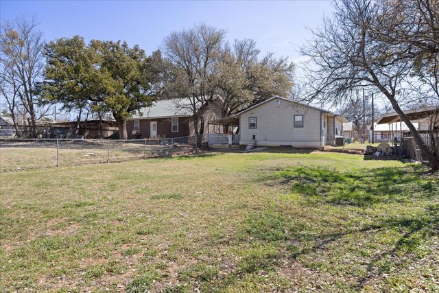 507 E Clifton Street, Stephenville, TX 76401