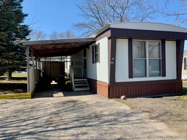 2819 N Sandy Drive 558, Ludington, MI 49431