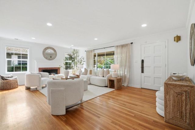 854 Riverside Drive, San Jose, CA 95125