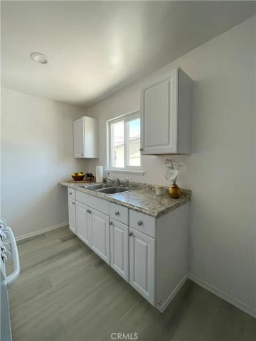 1781 W Ball Road West, Anaheim, CA 92804