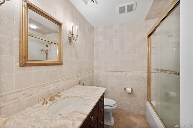 608 Shore Drive, Oakdale, NY 11769