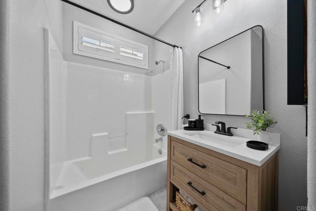 1526 Caminito Sicilia, Chula Vista, CA 91915