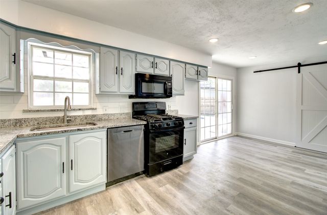 1625 W 6th Street, Irving, TX 75060