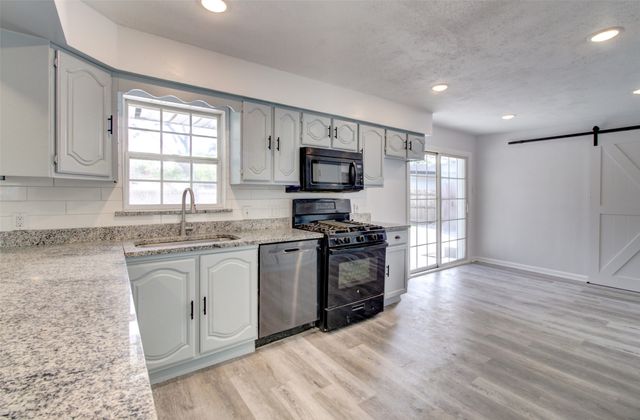 1625 W 6th Street, Irving, TX 75060
