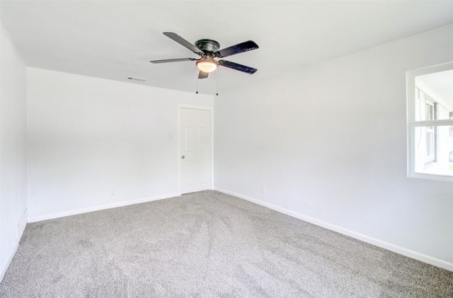1625 W 6th Street, Irving, TX 75060