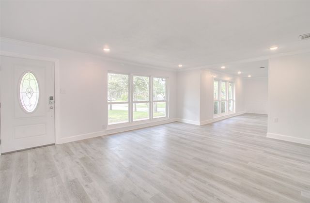 1625 W 6th Street, Irving, TX 75060