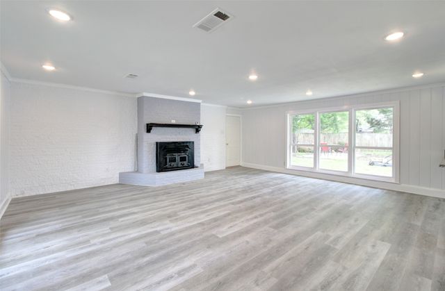 1625 W 6th Street, Irving, TX 75060