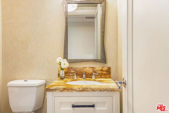 1 W Century Drive 28B, Los Angeles, CA 90067