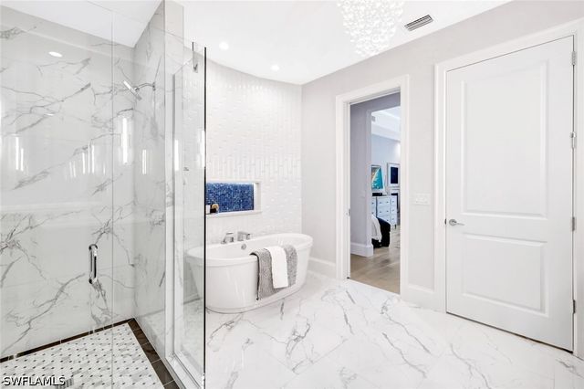 16328 Corsica WAY 101, Naples, FL 34110