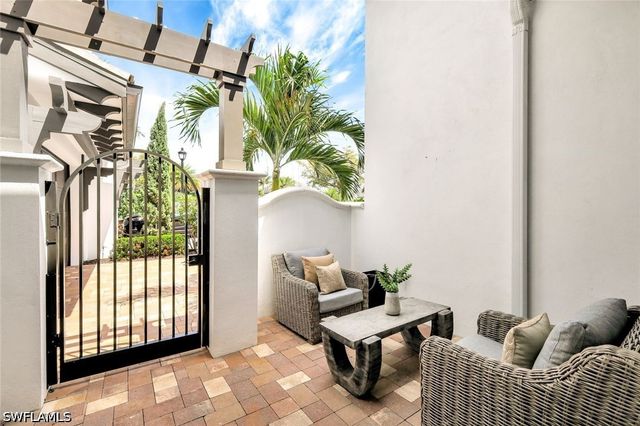 16328 Corsica WAY 101, Naples, FL 34110
