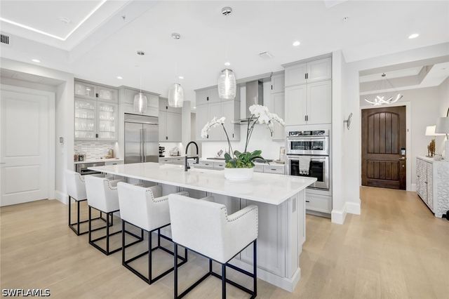 16328 Corsica WAY 101, Naples, FL 34110