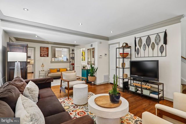 3103 WALNUT ST NE, Washington, DC 20018