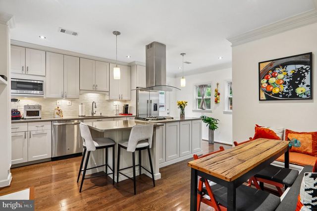 3103 WALNUT ST NE, Washington, DC 20018