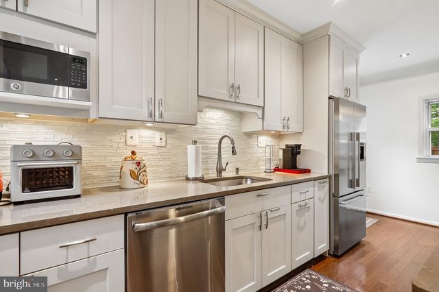 3103 WALNUT ST NE, Washington, DC 20018