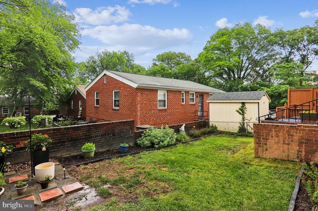 3103 WALNUT ST NE, Washington, DC 20018