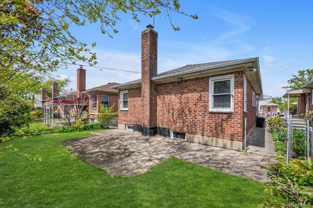160-16 25th Drive, Flushing, NY 11358