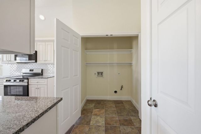 5519 Imperial Grove Drive, Houston, TX 77066