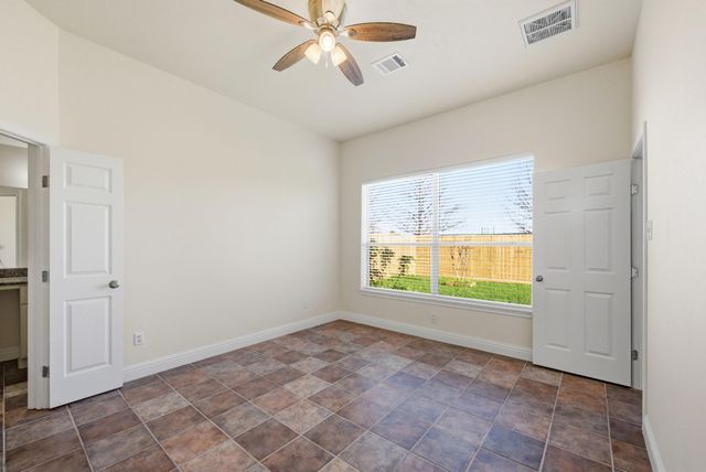 5519 Imperial Grove Drive, Houston, TX 77066