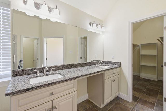 5519 Imperial Grove Drive, Houston, TX 77066