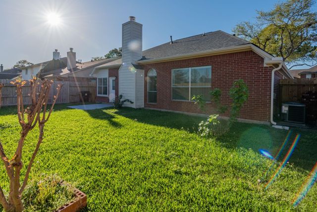 5519 Imperial Grove Drive, Houston, TX 77066