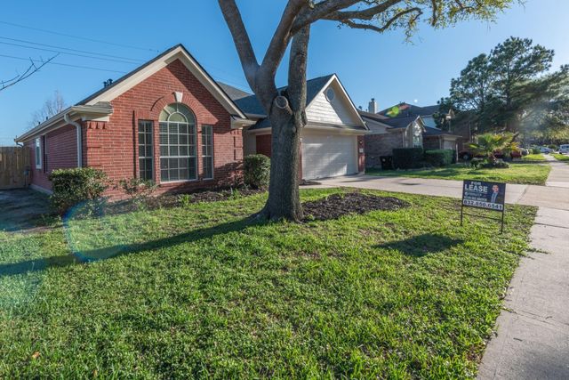 5519 Imperial Grove Drive, Houston, TX 77066